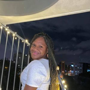 Meet your Posher, Faustina rochelle